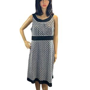 (5 for $25) R&M Richards Sleeveless A-Line Black &‎ White Dress - 10